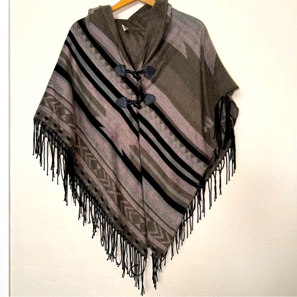 Cato Beautiful Poncho NWOT